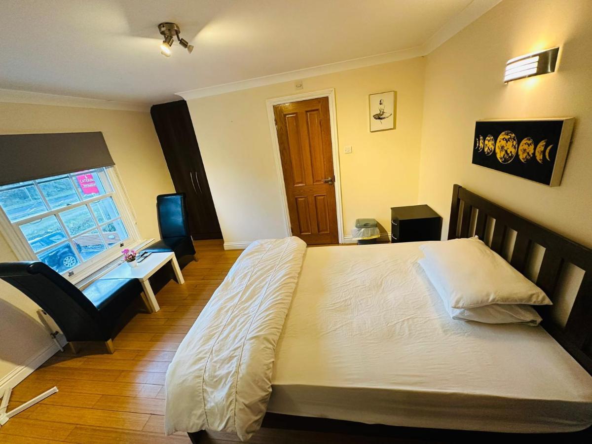 Sultania Motel And Catering Hedgerley Buitenkant foto